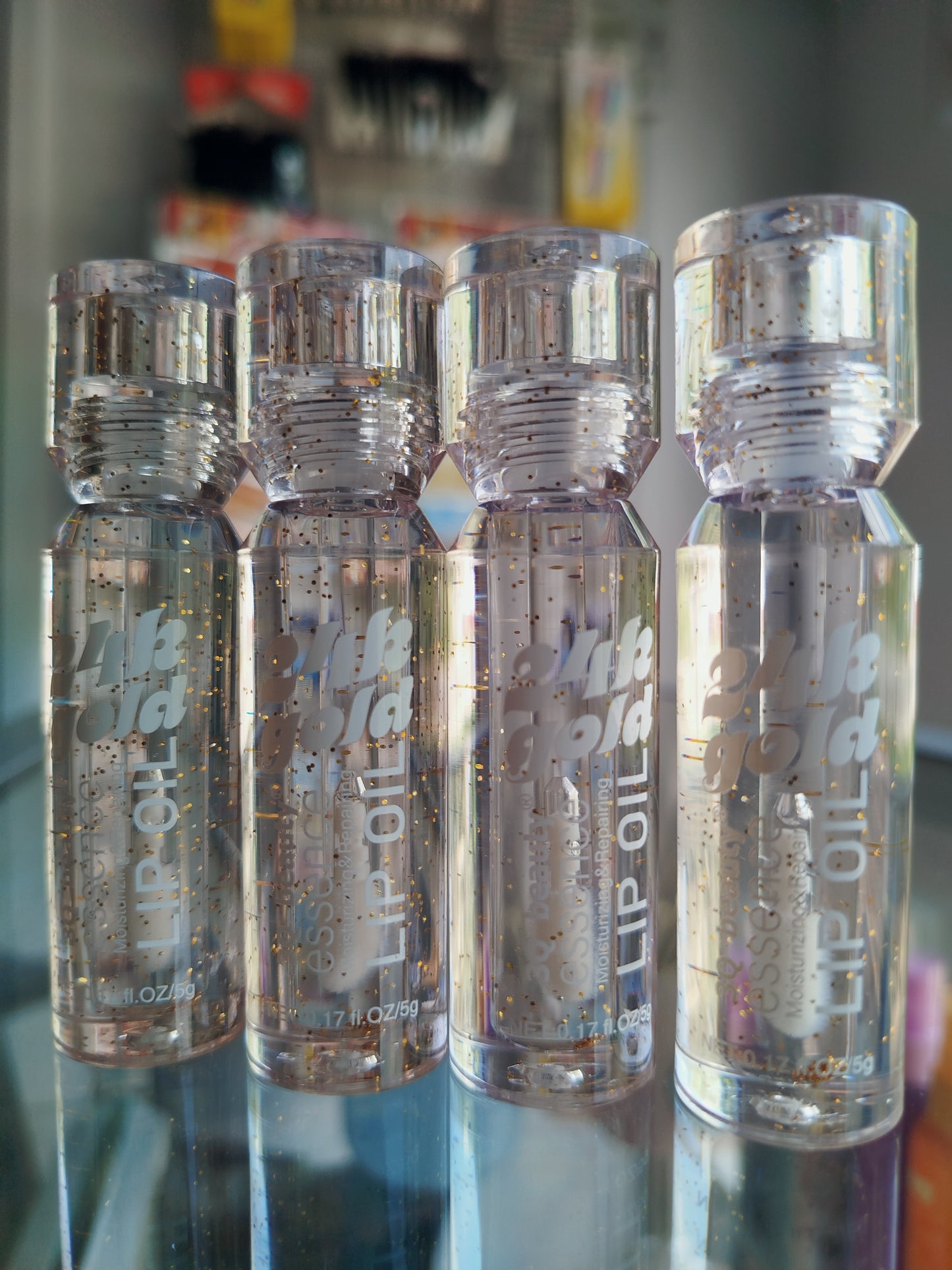 3Q Beauty 24K Gold Essence Moisturizer and Repairing Lip Oil